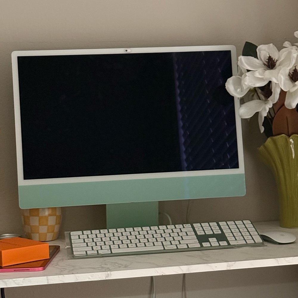 Apple iMac All-in-One Desktop in Green and White
